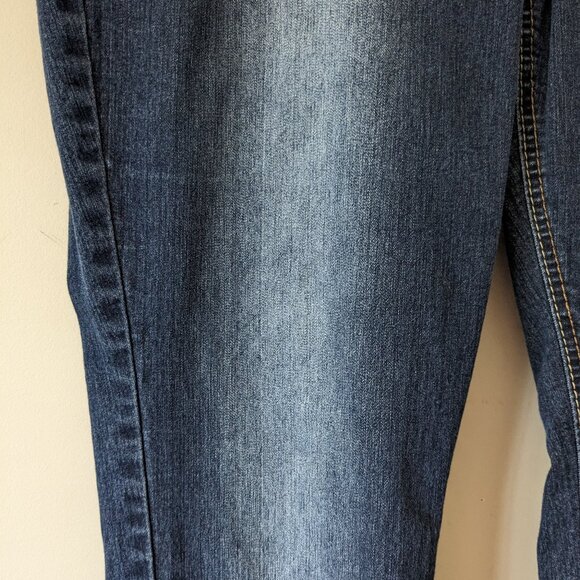 Jordache Distressed Blue Jeans - Picture 2 of 4